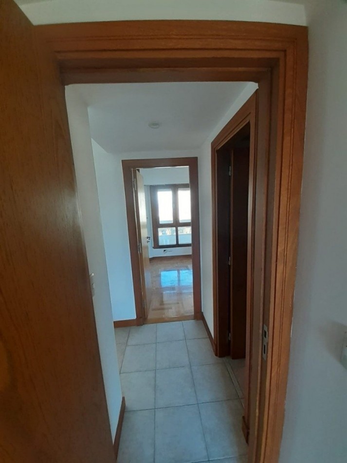OPORTUNIDAD departamento 3 ambientes frente al mar con cochera