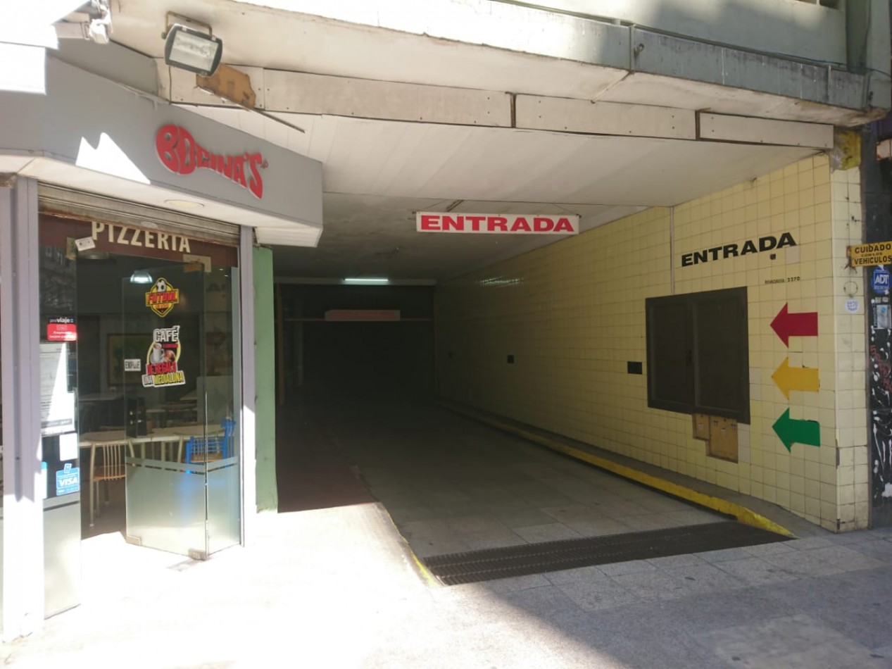 excelente cochera en venta en el corazon del centro de mar del plata