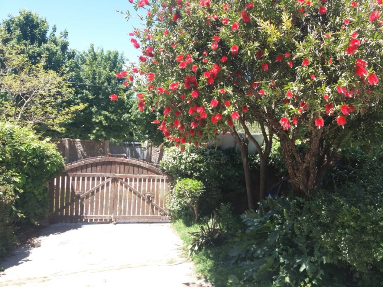 Oportunidad! Casa de cinco dormitorios en venta