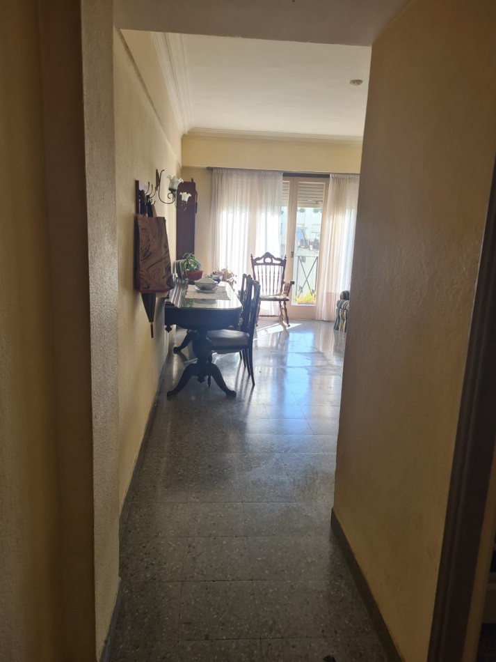 departamento de 3 ambientes con dependencia