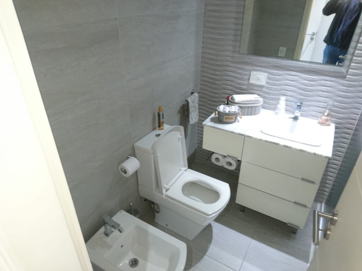 Departamento de categoria en venta 3 ambientes con cochera