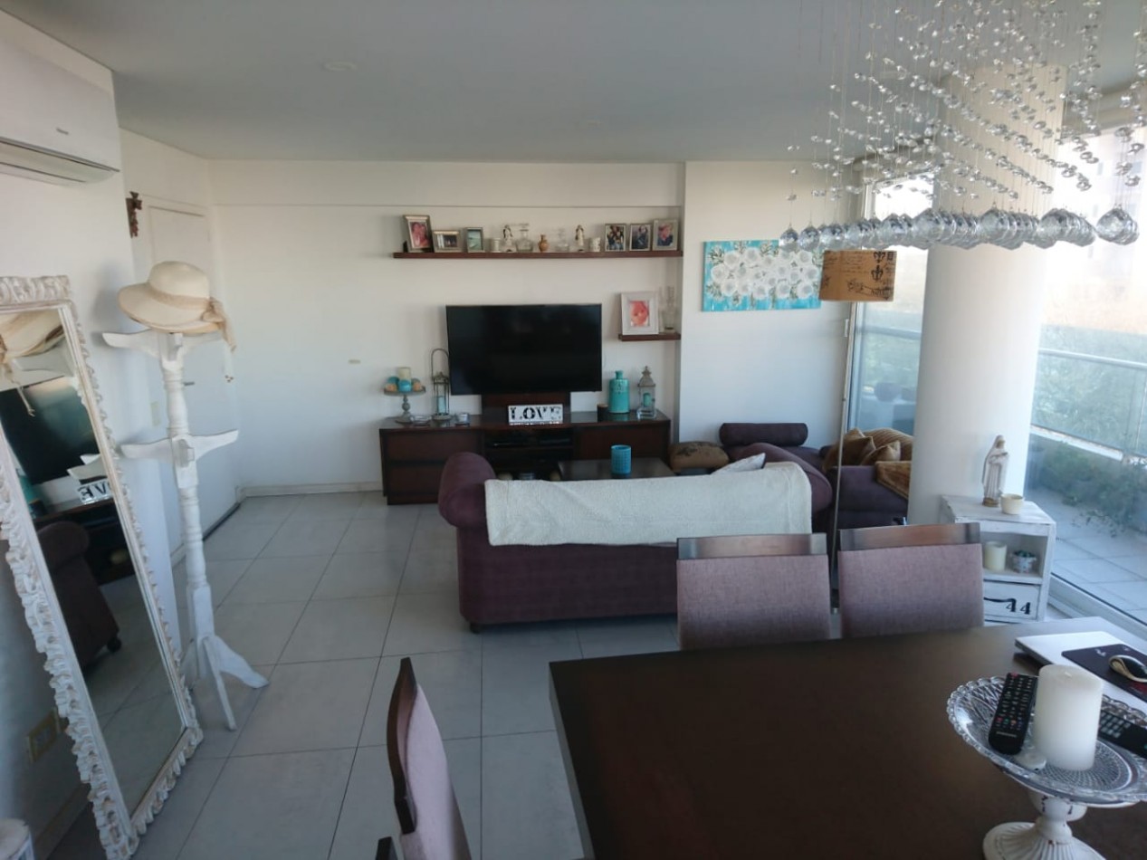 Departamento de categoria en venta 3 ambientes con cochera
