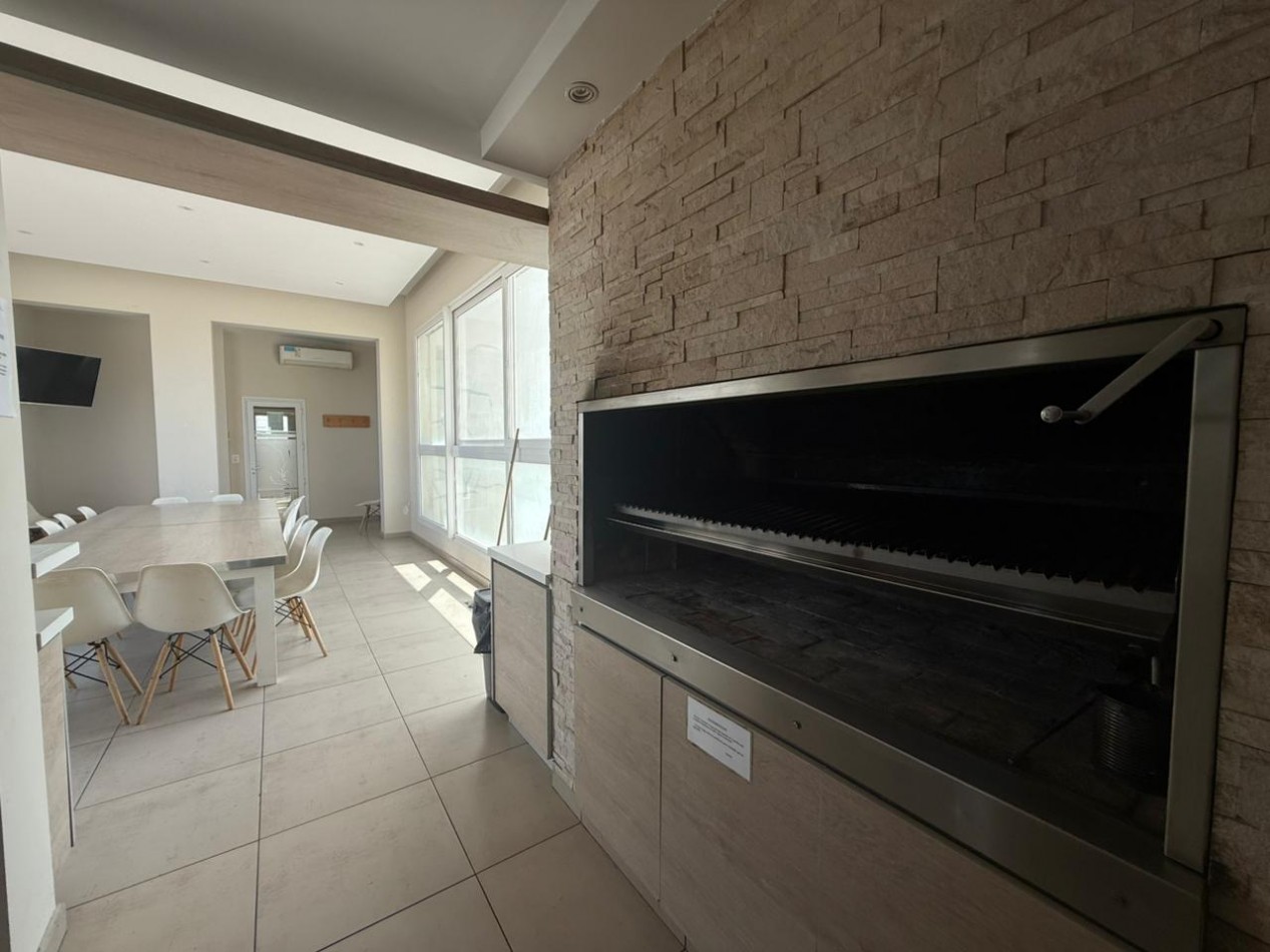 Impecable Departamento en venta - Edificio Cronos 7