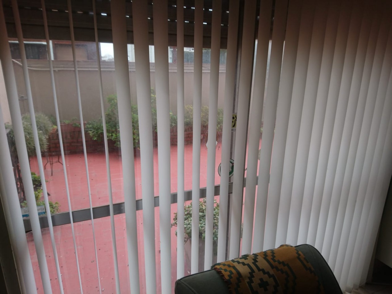 Departamento 2 ambientes contrafrente con patio