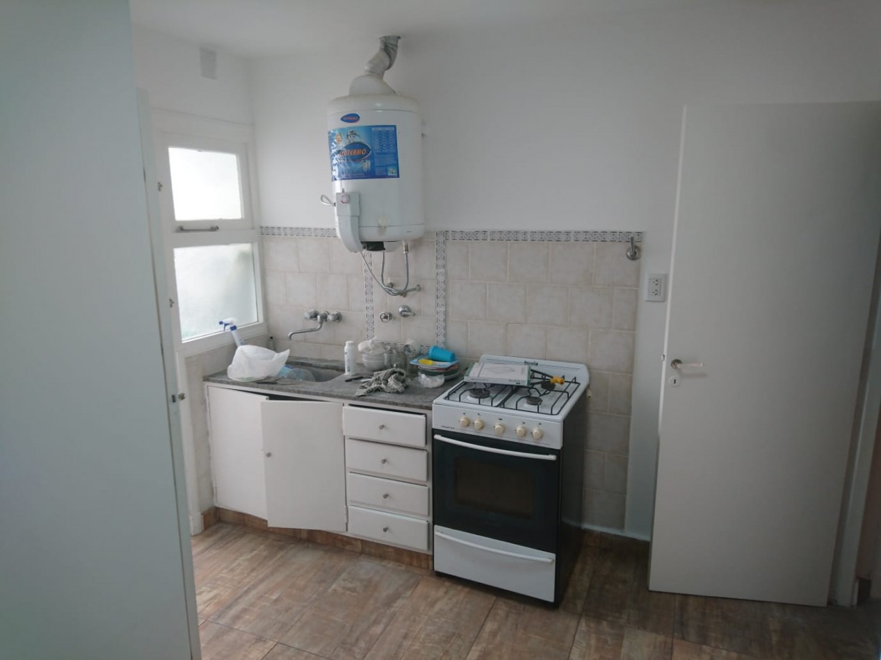 PH 3 AMBIENTES EN VENTA LA PERLA