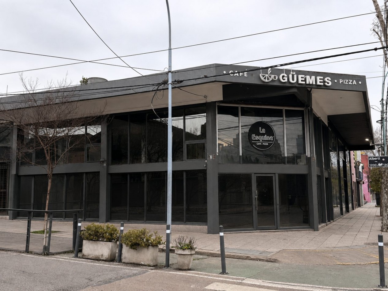 importante local en alquiler en la mejor esquina de guemes