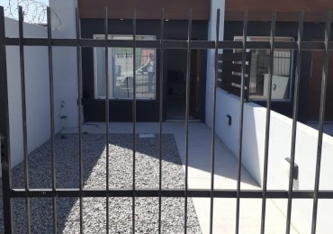 duplex 3 ambientes con patio y parrilla a estrenar a una cuadra del mar