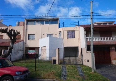 casa en venta 5 ambientes a 2 cuadras del mar