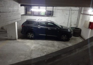 cochera en venta a metros de av. independencia